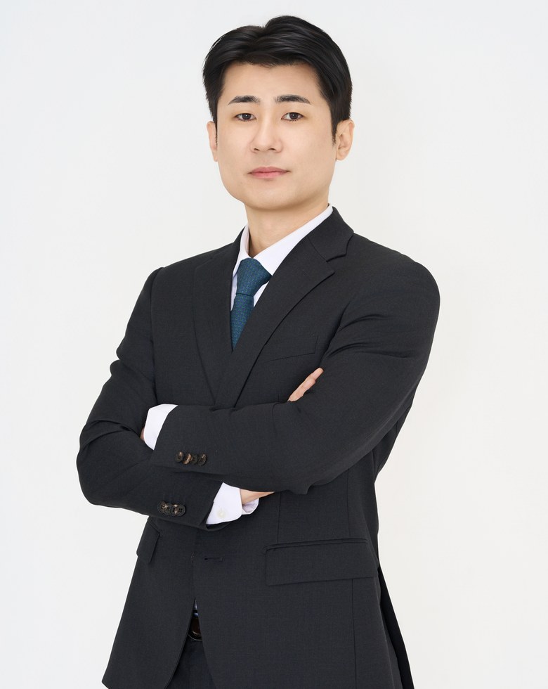 강길호 대표변리사 정면 프로필 사진